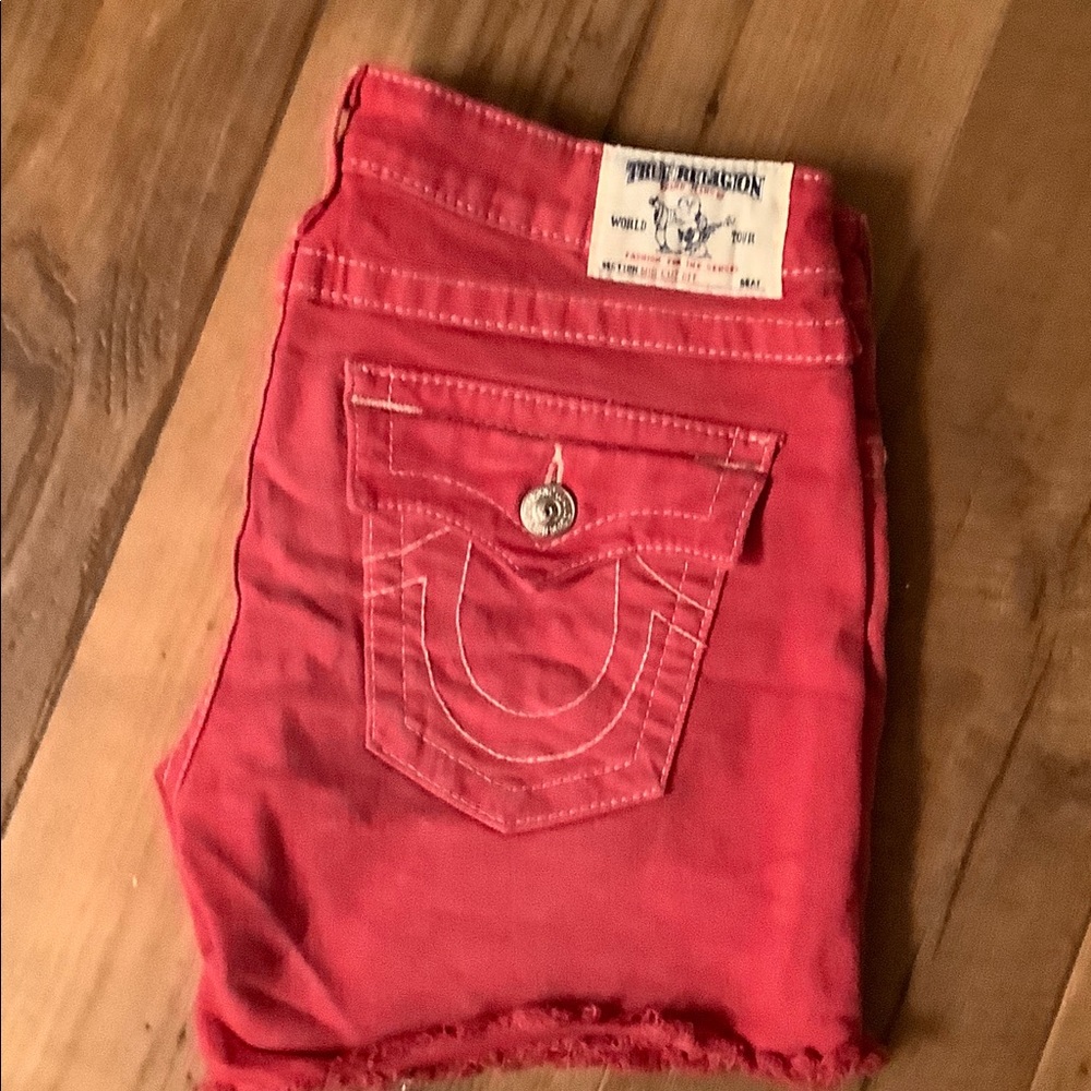 True religion red jean shorts. A must have sz30